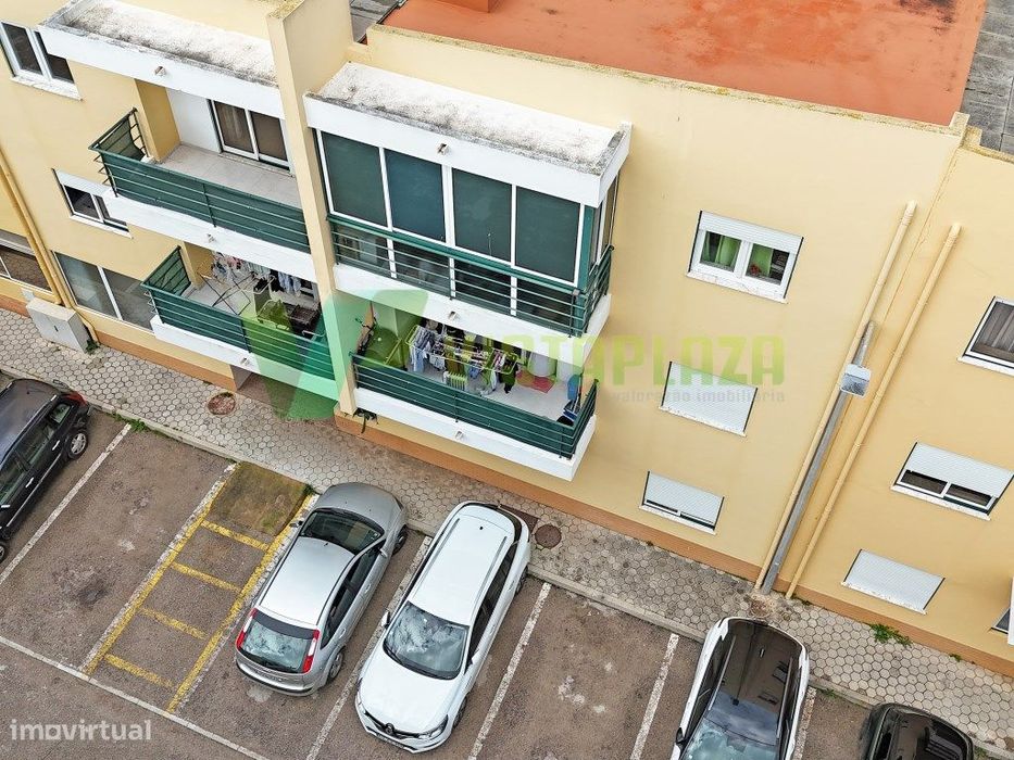 Apartamento T2 na Zona do Chinicato em Lagos, com Lugar de Garagem ...