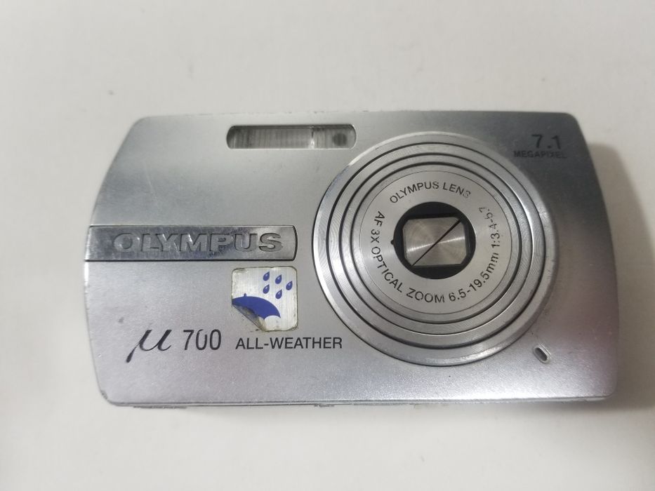 Фотоаппарат Olympus M-700