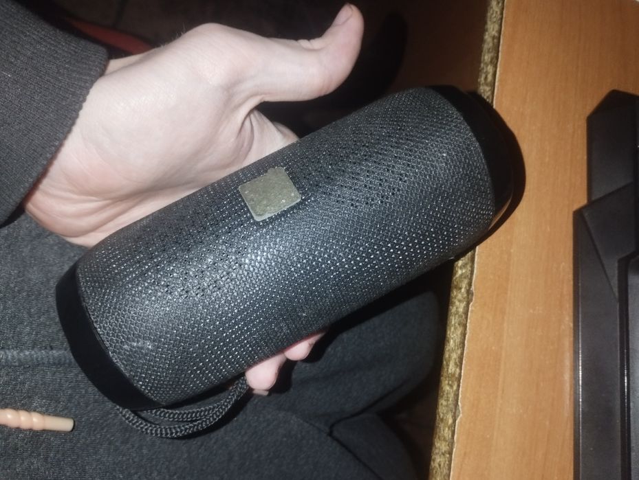 Продам Bluetooth колонку