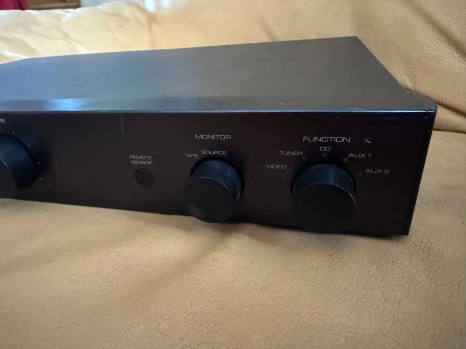 Rotel RC-972 – klasyczny przedwzmacniacz stereo