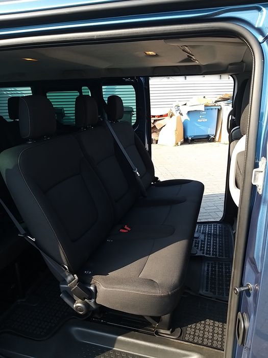 Wynajem bus 9 os Renault Trafic