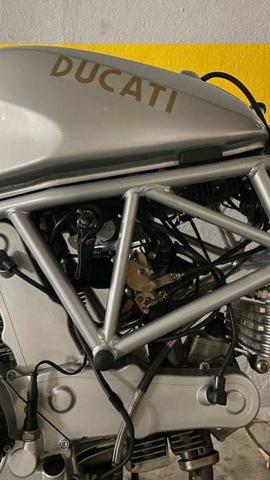 Ducati Supersport 1000S - Custom Cafe Racer