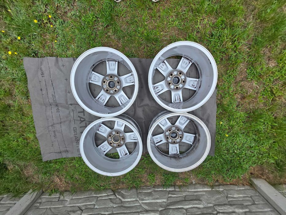 Felgi Vw 16'' ET50 6,5J 1T0.601.025.G
