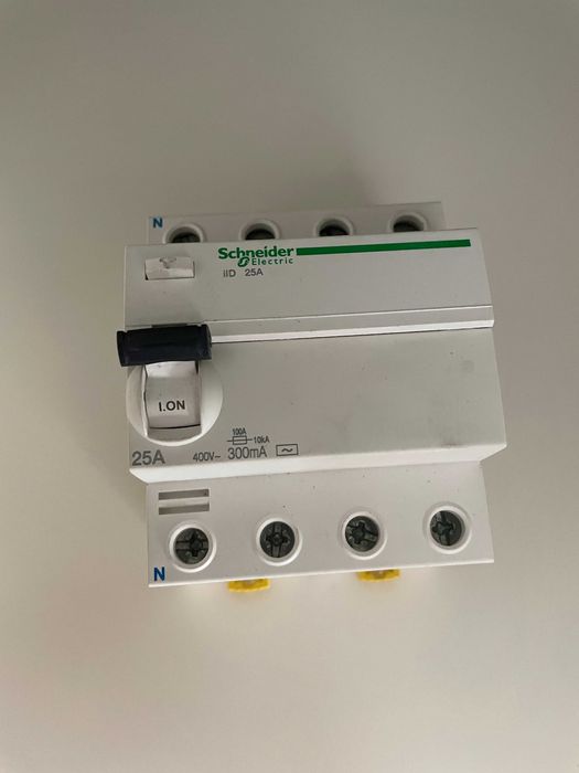 Schneider Electric - Acti9 - Interruptor diferencial - 25A - 300mA