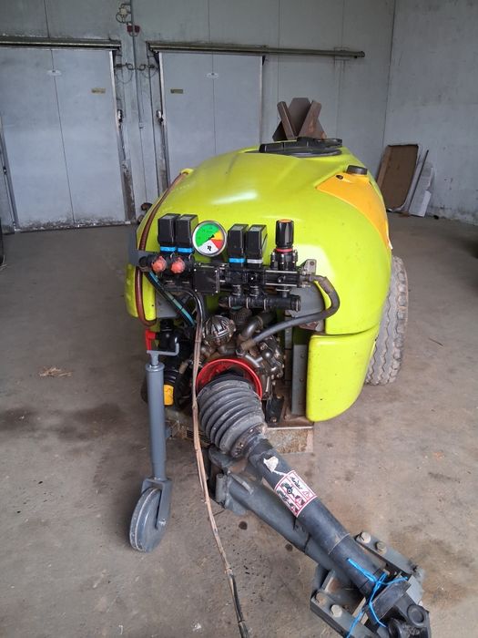 Pulverizador Rocha 1000l