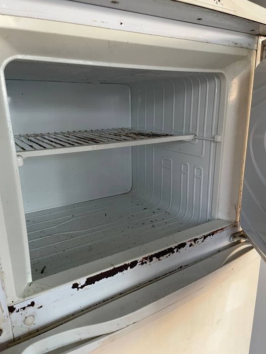 Продаю холодильник