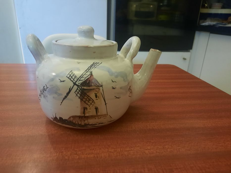 Bule Cerâmica Vieira (Açores) – Pintado à Mão – Solidário