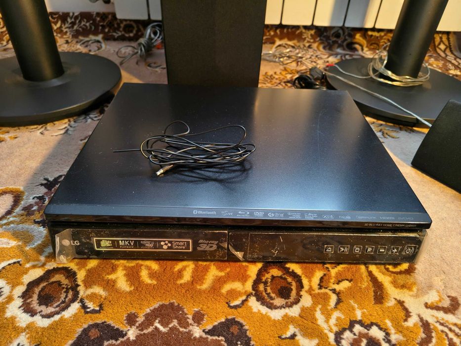 Zestaw kina domowego 3D LG LHB655