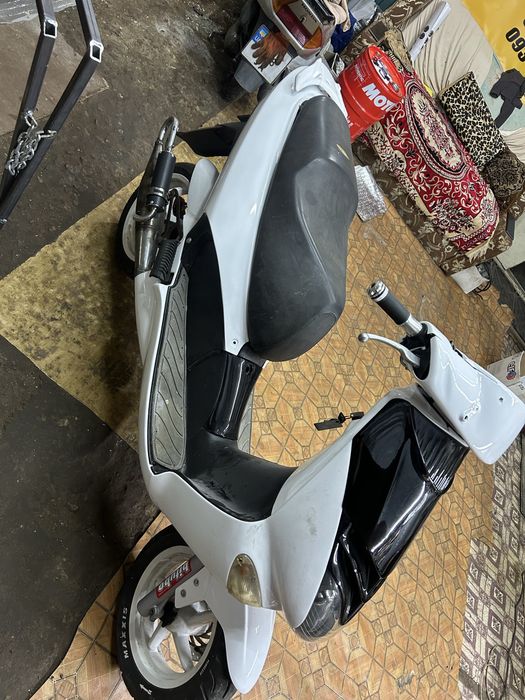 Aprilia sr/yamaha aerox/mbk/Априлия леонардо