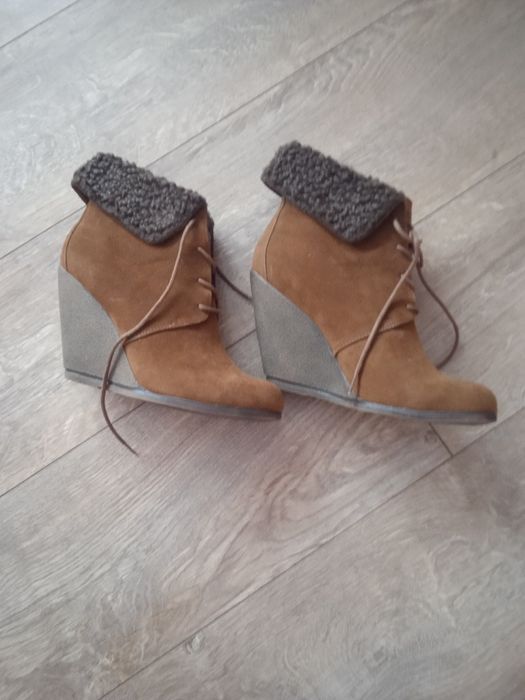 Nowe buty na koturnie botki kozaki Reserved 38