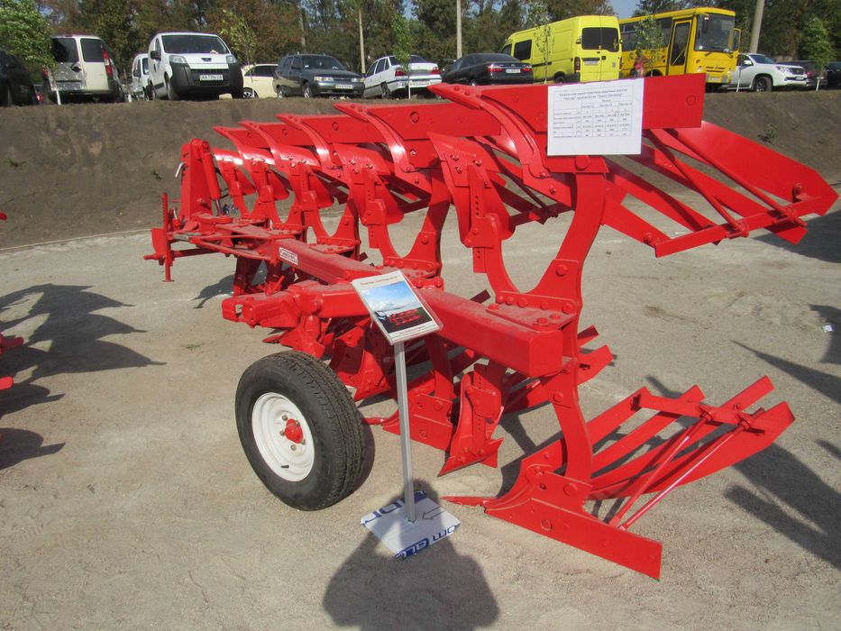 Навісний оборотний плуг Оптикон від виробника