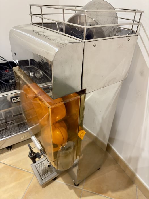 Espremedor de laranjas Automatico-8kg