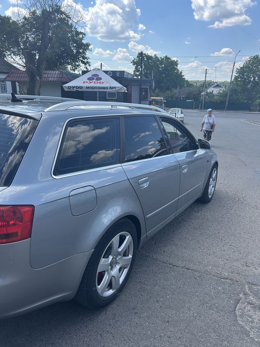 Автомобіль Audi A4B7