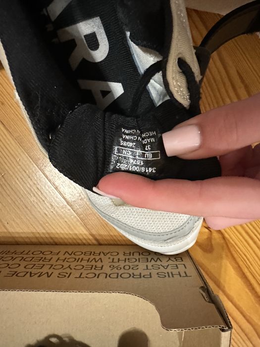 Продам кросівки Zara