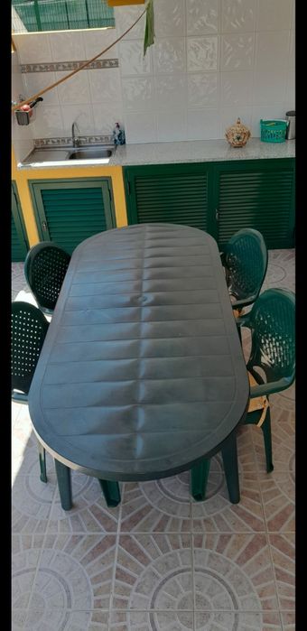 Mesa plástica para exterior
