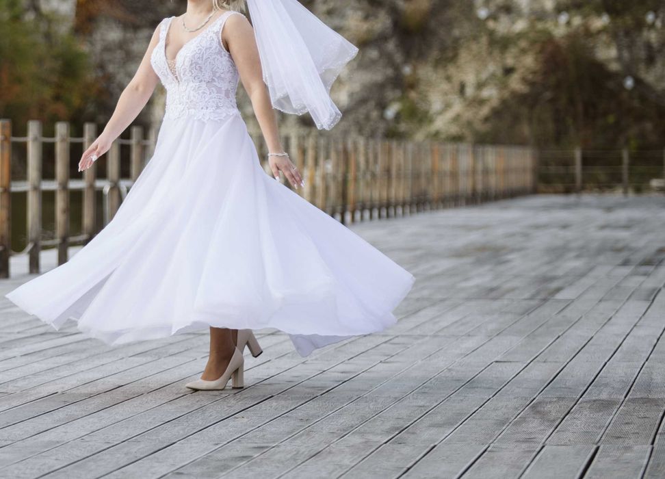 Suknia ślubna biała