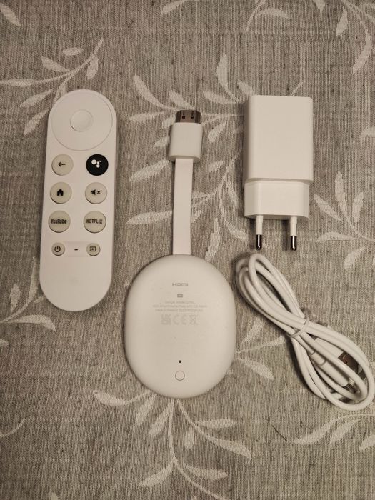 Chromecast 4 4k z Google TV - Zadbany , pilotem i zasilaczem