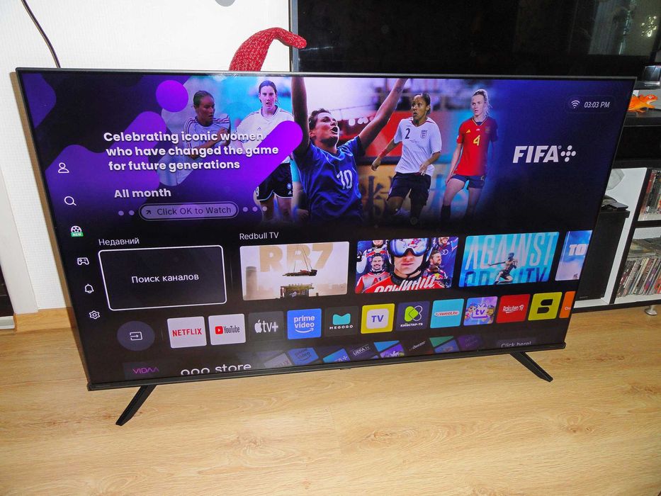 Безрамочный 4К смарт Hisense 43"