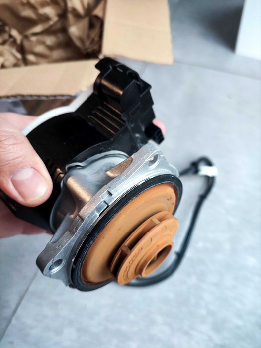 Pompa Vaillant Wilo z kotła dwufunkcyjnego