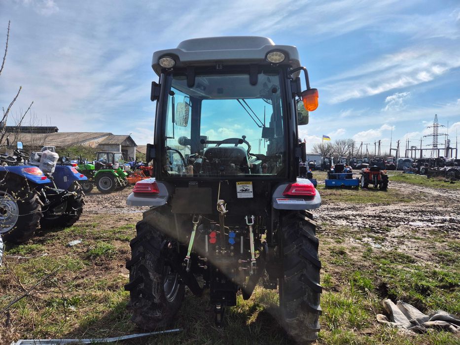 Трактор Скаут 404С кабина обшита 2024 года