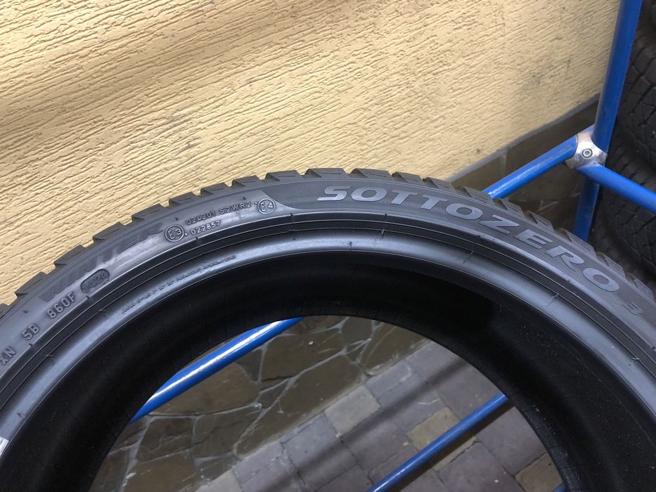 Зимові шини 215/40 R18 (89V) PIRELLI