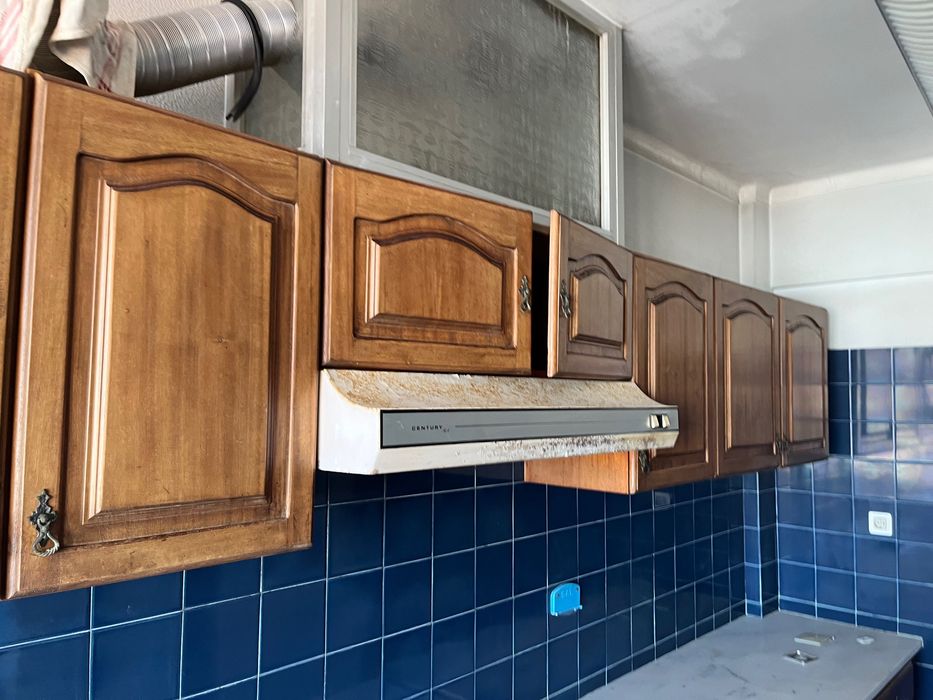 Móveis de cozinha superiores e inferiores