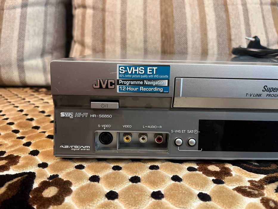 Відеомагнітофон S-VHS JVC HR-S6850 (Hi-Fi Stereo, Японія/Німеччина)