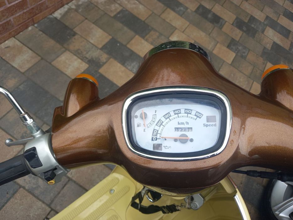 Сузукі Верде 2 Suzuki  Verde 2