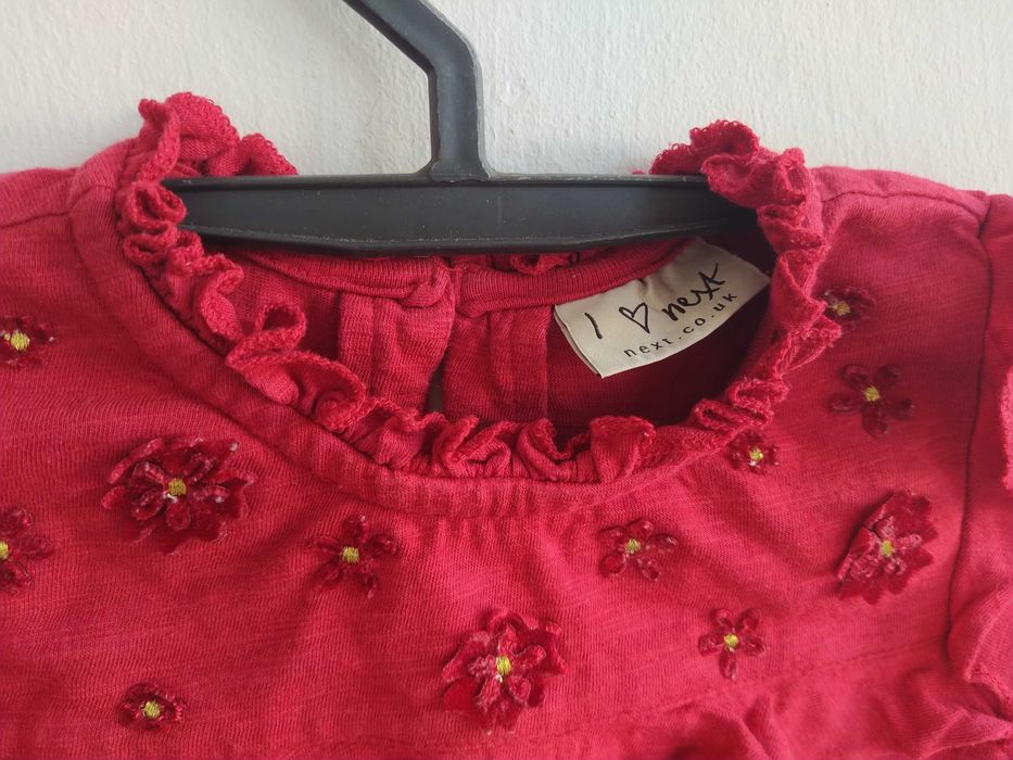 Blusa vermelha com flores e folhos - Next - 18 - 24 meses - 92 cm