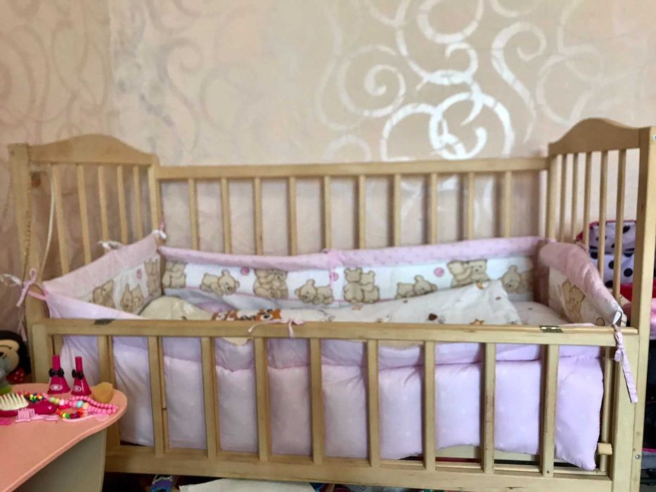 Дитяче ліжко, матрац та водонепроникний чохол