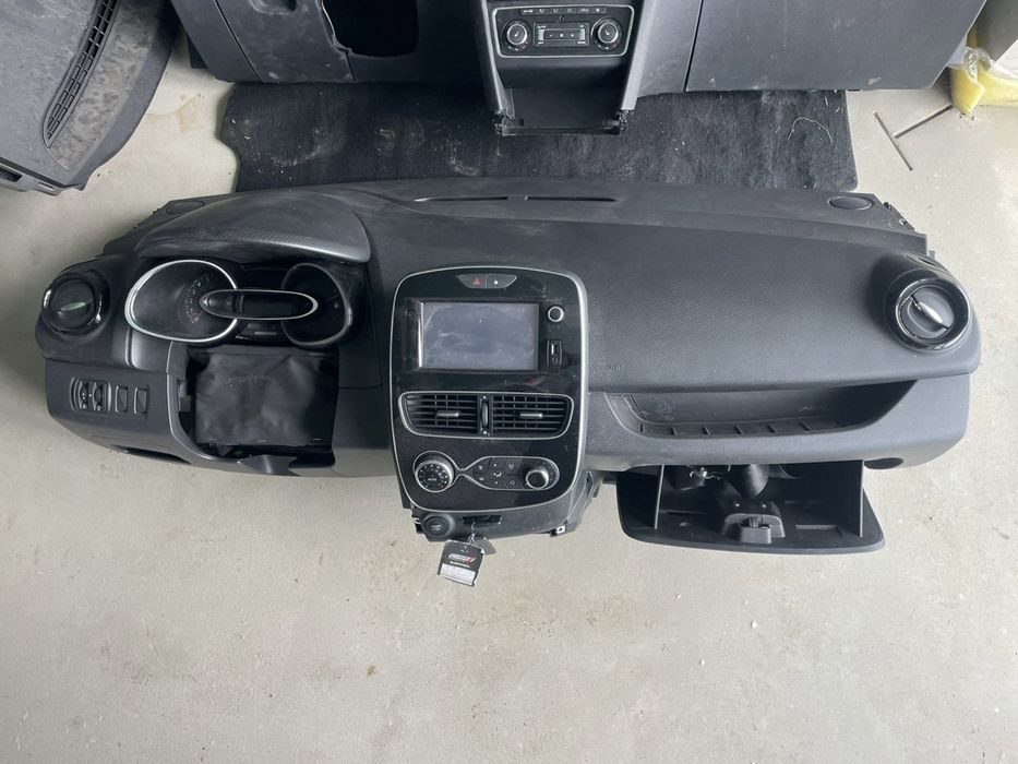 Торпеда консоль аербек AirBag Рено кліо 4 Renault Clio 4