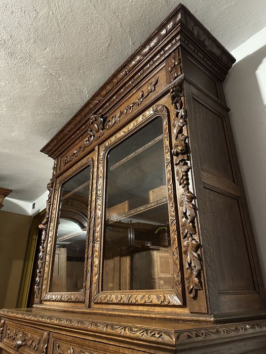 Antyczny kredens myśliwski dębowy