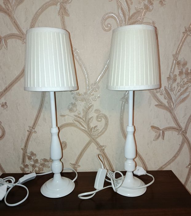 Лампы настольные, прикроватные 2 шт.
