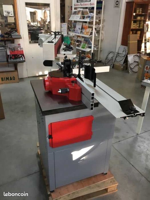 Фрезерний верстат по дереву Holzmann FS 160L фрезер