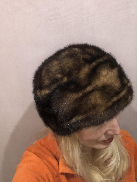 Женская  шапка из соболя