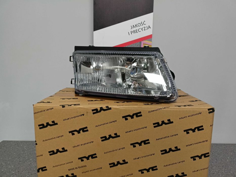 VW Passat B5 96-00 Lampa/Reflektor przód prawy /H7+H4