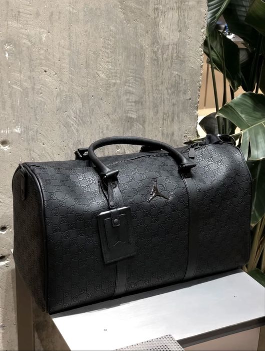 Дорожня сумка Air Jordan Monogram Duffle Bag чорна шкіряна ОРИГІНАЛ