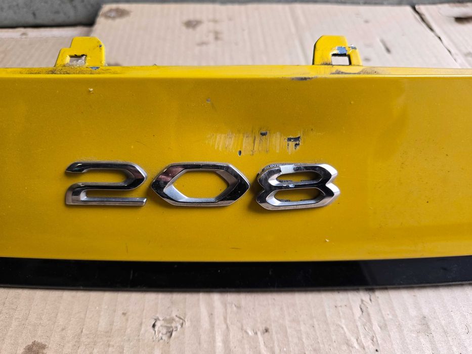 nakładka górna grilla listwa Peugeot 208 II