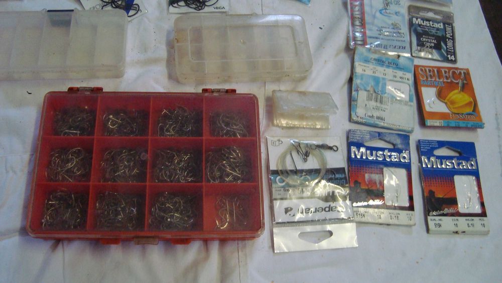 Canas   de   pesca,  directas  e  de   boia