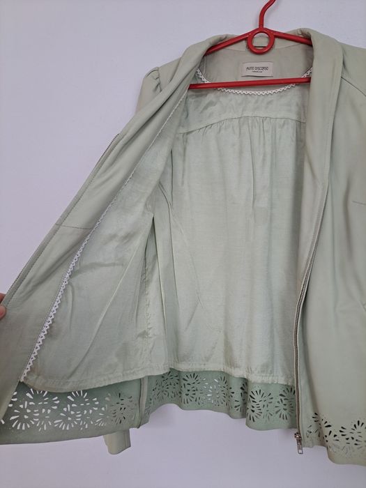 Стильна шкіряна куртка