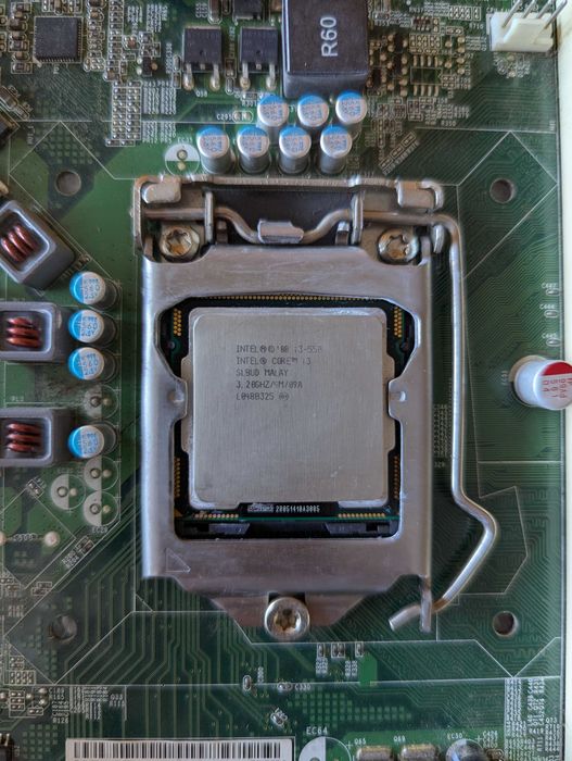 Bundle Intel i3-550 / Board Foxconn P55M01A1
