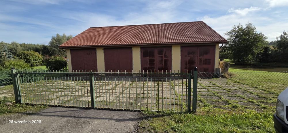 Siedlisko z budynkiem garażowym