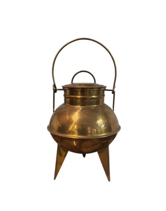 Panela de Três Pés em Cobre