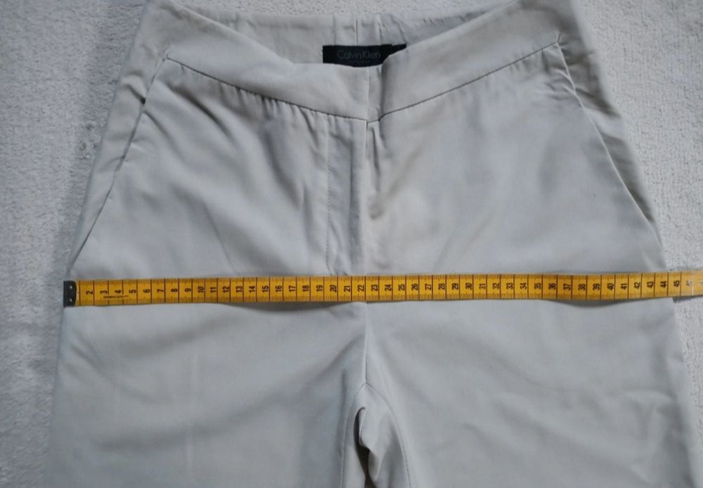 Spodnie wełna Calvin Klein