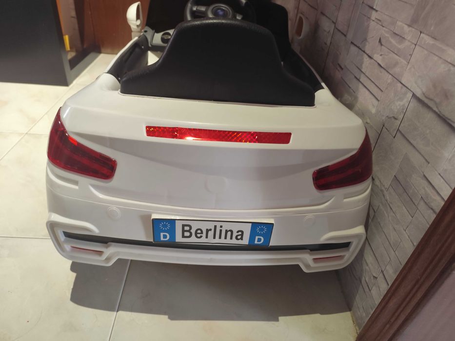 Carro elétrico imitar BMW com radio (autónomo ou telecomando)