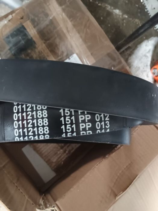 Pas młocarni kombajn mf 487 gates 0112188