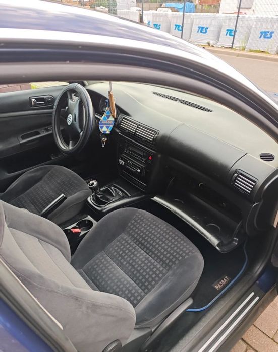 Volkswagen Passat 2.0 бензин 2003 год