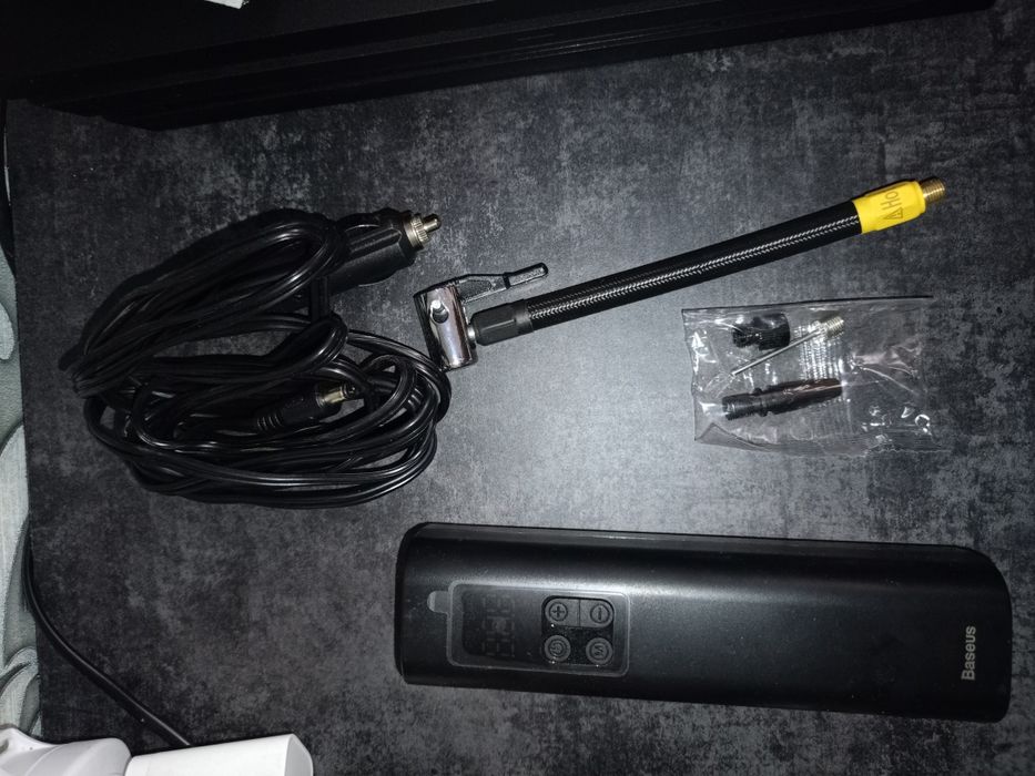 Насос автомобільний Baseus