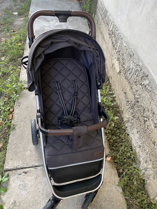 Коляска прогулочная