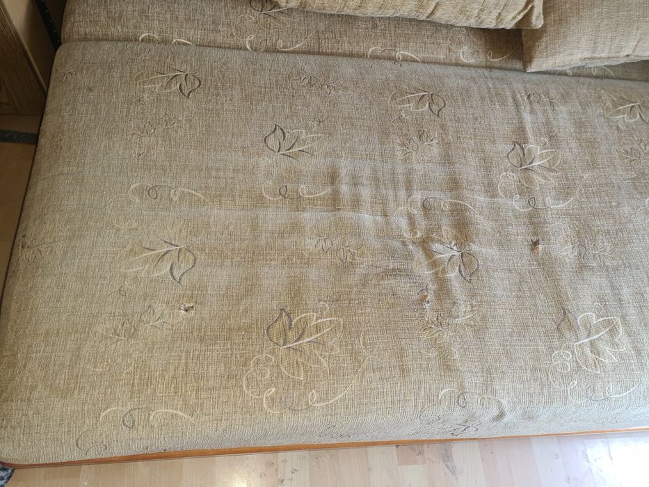 Za darmo sofa i 6 poduszek